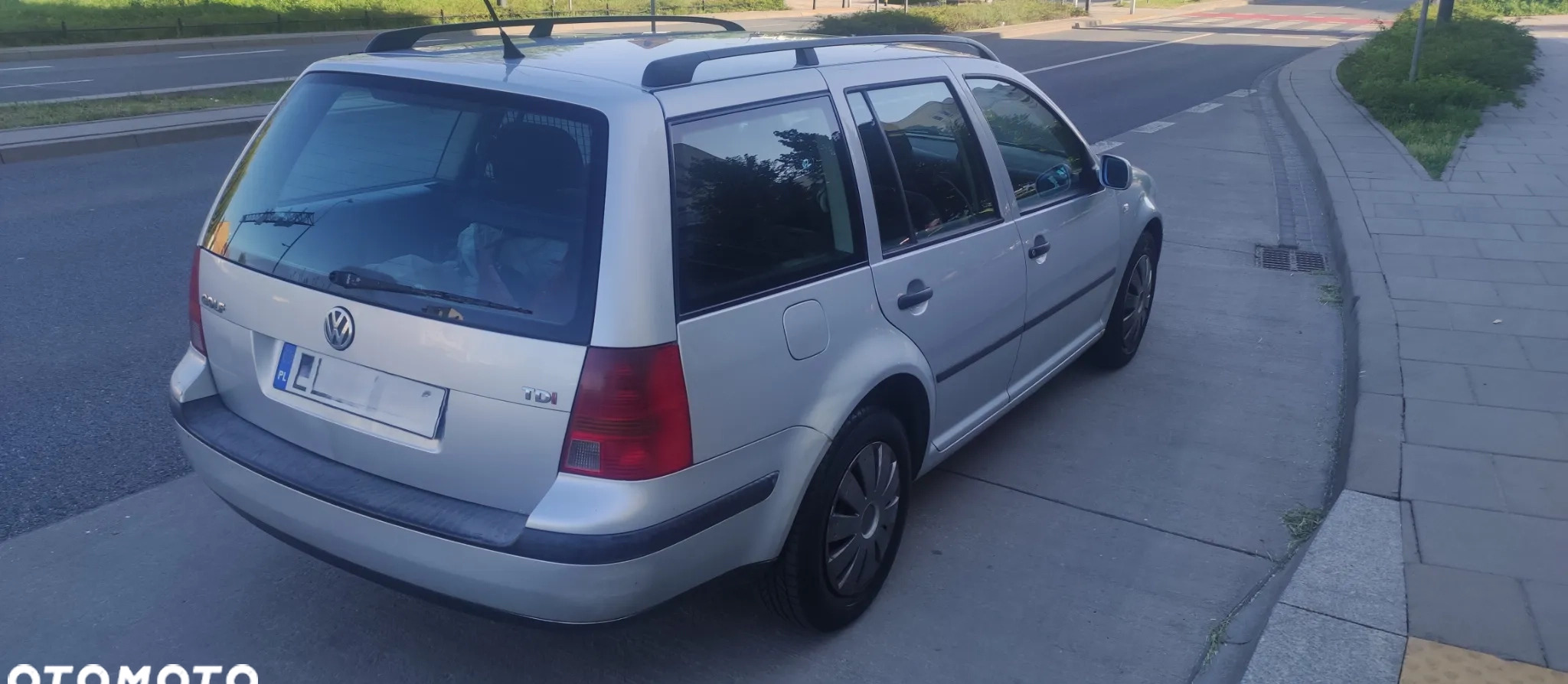 Volkswagen Golf cena 6800 przebieg: 348000, rok produkcji 2001 z Warszawa małe 172